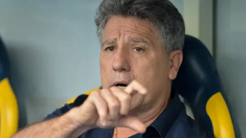 Foto: Thiago Ribeiro/AGIF - Renato: técnico não conta com gringo no Grêmio