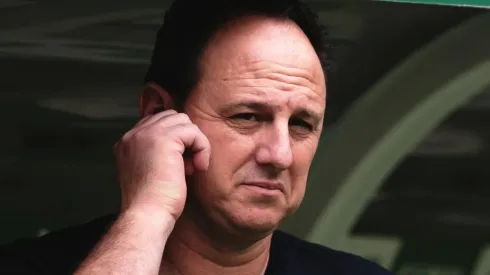 Ettore Chiereguini/AGIF - Ceni pelo São Paulo.