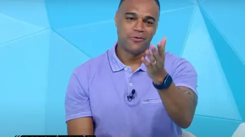 Foto: Reprodução/Band - Denílson cai na risada ao falar de