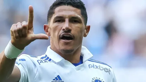 Pedro H. Tesch/AGIF - Luvannor quando atuava pelo Cruzeiro.