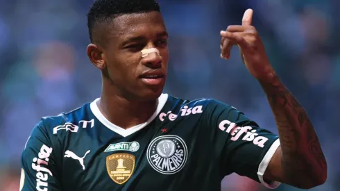 Foto: Ettore Chiereguini/AGIF - Danilo é um dos ativos do Palmeiras para a janela de transferências