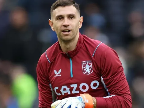 Martínez arruma tática bizarra para se proteger de bandidos na Inglaterra