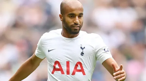Lucas Moura com a camisa do Tottenham - Foto: Getty Images