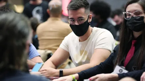 Dalton Hobold é o melhor brasileiro do ranking de poker online (Foto: Luis Bertazini/BSOP)