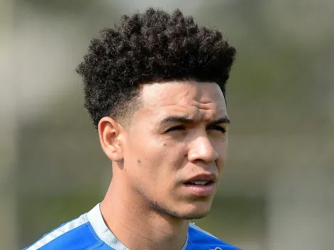 MAIS UM! Goiás quer contratar jogador 'internacional' para disputar vaga com Marquinhos Gabriel