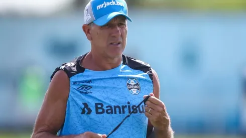 Foto: Lucas Uebel/Grêmio/Divulgação - Renato: técnico esboçou time titular do Grêmio