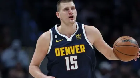 Jokic lidera o Nuggets em outra temporada de MVP
