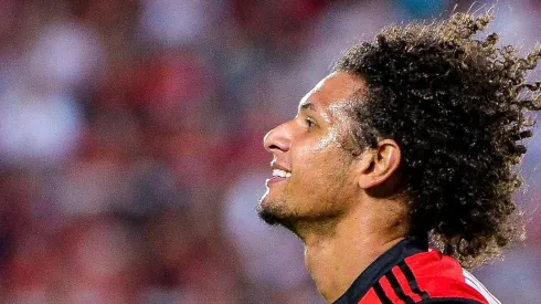 Foto: Fernando Soutello/AGIF – Arão vira assunto no Flamengo
