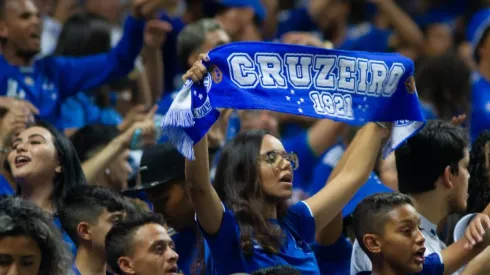 Foto: Fernando Moreno/AGIF - Torcida do Cruzeiro em 2022, no Mineirão