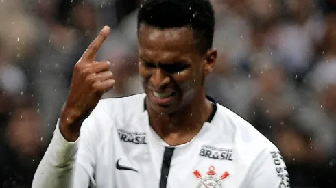 Agif/Daniel Vorley - Jô toma decisão na carreira