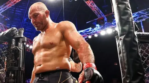 Glover se despediu do UFC neste domingo (22)