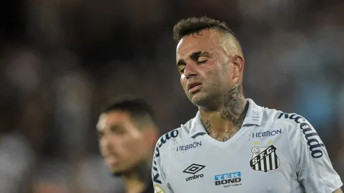 Foto: Thiago Ribeiro/AGIF - Luan: ex-Grêmio foi emprestado ao Santos em 2022