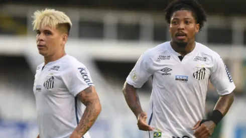 Foto: Flickr Oficial Santos FC/Ivan Storti - Soteldo e Marinho