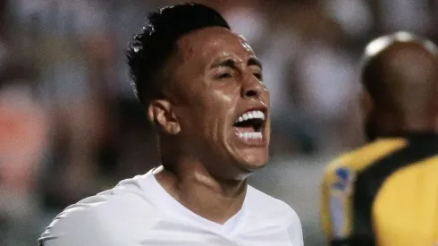 Marcello Zambrana/AGIF - Cueva no Santos.