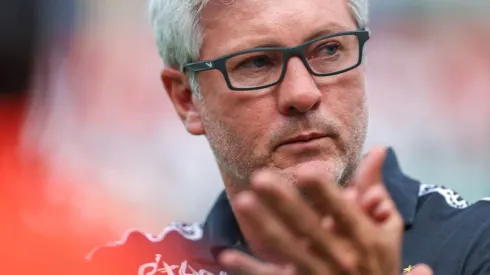 Marcello Zambrana/AGIF. Odair Hellmann tem dor de cabeça para escalar Santos