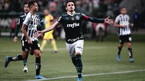 Foto: Ettore Chiereguini/AGIF - Palmeiras está com longa invencibilidade contra o Santos