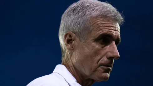 Foto: Jorge Rodrigues/AGIF - Luís Castro assumiu o Glorioso no começo do último BR.