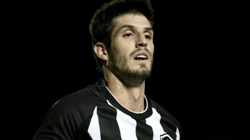 Foto: Jorge Rodrigues/AGIF – Lucas Piazon foi titular contra o Boavista