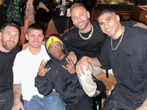 Boca de 09 publica foto ao lado de astros do futebol
