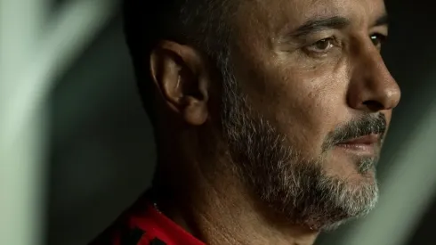 Foto: Jorge Rodrigues/AGIF - Vítor Pereira autorizou negociação de Marinho, fora dos planos no Flamengo