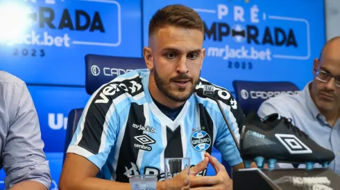 Foto: (Lucas Uebel/Grêmio FBPA) - Bruno Uvini é desfalque certo no Grêmio para os próximos jogos