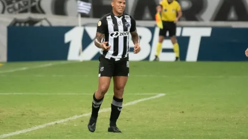 Foto: Kely Pereira/AGIF – Jael falou sobre saída do Ceará