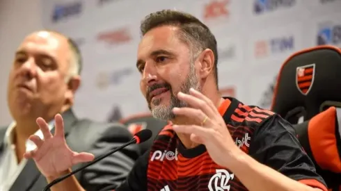 Foto: Divulgação/CRF - Vítor Pereira anteriormente havia pedido Artur no Flamengo; Abel tem mesmo desejo