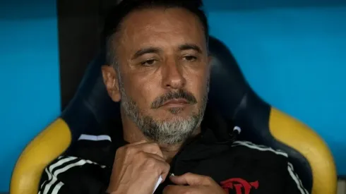 Foto: (Jorge Rodrigues/AGIF) - Vítor Pereira vive situação delicada no Flamengo e pode ser demitido
