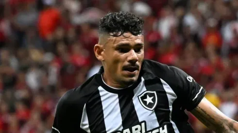 Agif/Mateus Bonomi - Tiquinho Soares pode sofrer séria punição