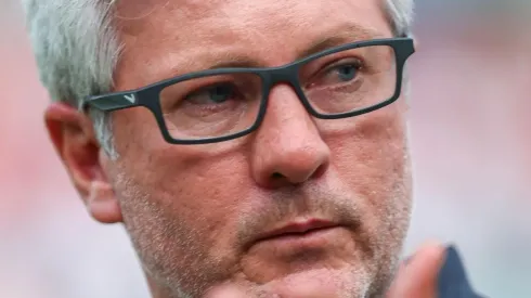 Odair perde a paciência e ‘aponta’ culpado por desempenho abaixo do Santos