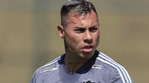 Foto: (Pedro Souza/Atlético) – Eduardo Vargas pode trocar o Atlético por um rival brasileiro