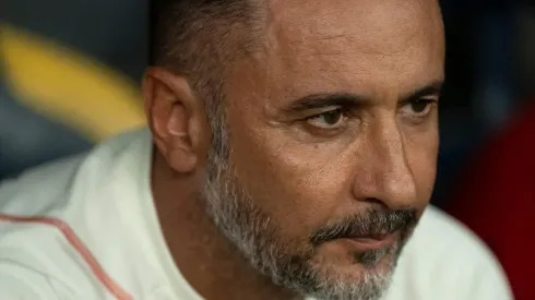Foto: Jorge Rodrigues/AGIF – Vítor Pereira: técnico está sendo muito pressionado no Flamengo