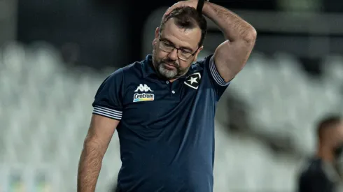 Jorge Rodrigues/AGIF. Enderson Moreira revela mágoa em bastidores do Botafogo