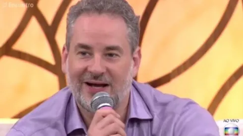 Foto: Reprodução/ TV GLOBO- Dan Stulbach tira onda com o Palmeiras