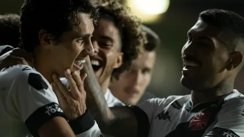 Foto: Jorge Rodrigues/AGIF - Marlon Gomes foi testado como titular nesta quarta-feira em treino no CT