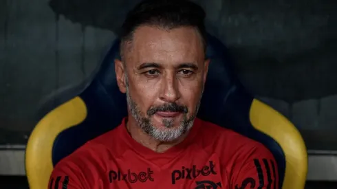 Foto: Thiago Ribeiro/AGIF - Vítor Pereira está em busca de seu primeiro título com o Flamengo
