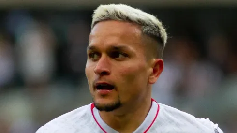 Foto: Fernando Moreno/AGIF - Artur está mais perto do Verdão