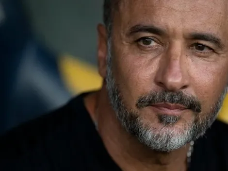 Avaí procura Flamengo por promessa e Vítor Pereira responde