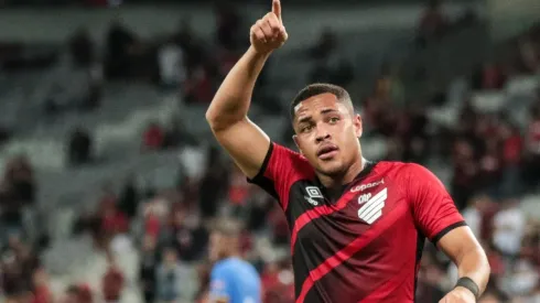 Foto: Robson Mafra/AGIF - Vitor Roque custou cerca de R$25 milhões.