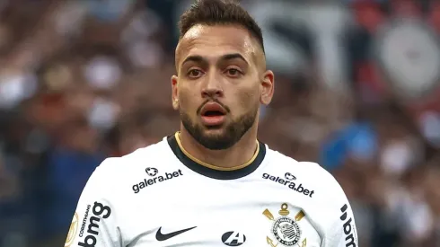 Maycon deixa clubismo de lado e coloca o Corinthians atrás de rivais