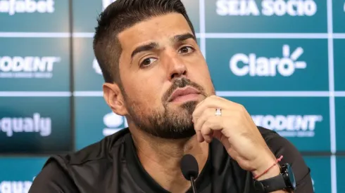 Foto: Robson Mafra/AGIF - António Oliveira está no Coritiba desde o começo da temporada