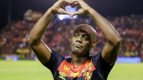 Foto: (Rafael Vieira/AGIF) - Vagner Love está em alta no Sport