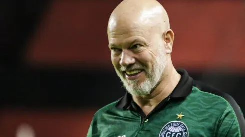 Foto: (Rafael Vieira/AGIF) - Antônio Carlos Zago pode ganhar um reforço de peso no Coritiba