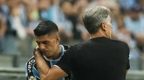 Foto: Pedro H. Tesch/AGIF - Suárez e Portaluppi