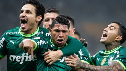 Foto: Fernando Moreno/AGIF - Dudu e Rony devem ser poupados contra o Fortaleza, mas Veiga deve iniciar no time misto do Palmeiras