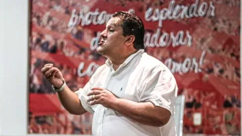 Foto: Tiago Caldas/CNC - Fernando Marchiori em apresentação aos jogadores do Náitico, hoje (29)