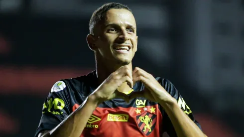 Foto: Rafael Vieira/AGIF - Luciano Juba vem se destacando pelo Sport