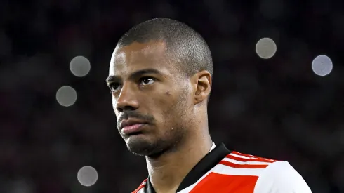 BUENOS AIRES, ARGENTINA - JULY 10: Nicolas De La Cruz of River Plate looks on before a match between River Plate and Godoy Cruz as part of Liga Profesional 2022 at Estadio Monumental Antonio Vespucio Liberti on July 10, 2022 in Buenos Aires, Argentina. (Photo by Marcelo Endelli/Getty Images)