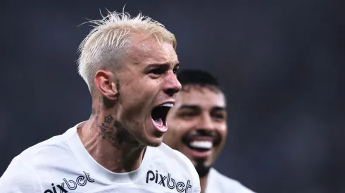 Foto: Ettore Chiereguini/AGIF - Róger Guedes comemora gol do Corinthians na Copa do Brasil