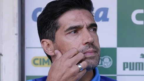 SP - SAO PAULO - 15/04/2023 - BRASILEIRO A 2023, PALMEIRAS X CUIABA - Abel Ferreira tecnico do Palmeiras durante partida contra o Cuiaba no estadio Arena Allianz Parque pelo campeonato BRASILEIRO A 2023. Foto: Ettore Chiereguini/AGIF